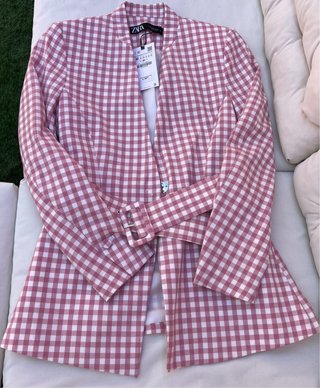 Americana Zara Cuadros Rosa y Blanco