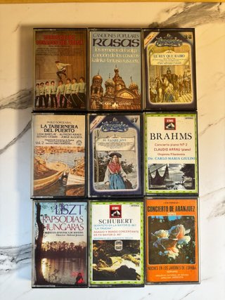 Lote de 9 Casetes de Música Clásica Zarzuela y rus