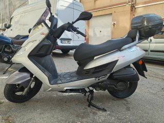 Scooter Kymco Yager GT