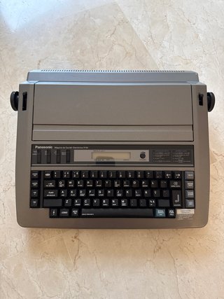 Máquina de escribir electrónica Panasonic KX-R194
