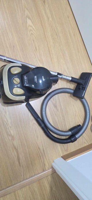 Aspirador Solac Cyclonic 1800W