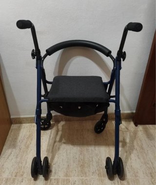 Andador de exterior con asiento