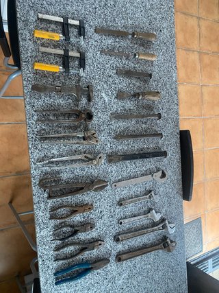 Set de 22 herramientas manuales variadas