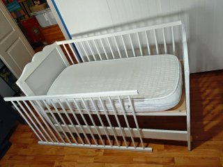 Cuna IKEA Hensvik blanca