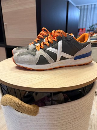 Zapatillas Munich Gris y Naranja