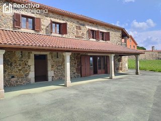 Chalet en venta en Parroquias de Santiago en Santiago de Compostela