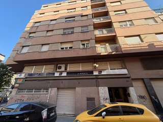 Local comercial en venta en La Bordeta en Lleida