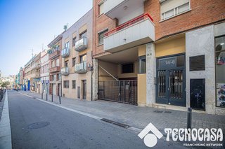Garaje en alquiler en Centre en Santa Coloma de Gramanet