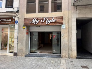 Local comercial en alquiler en Centre - Joan Prim en Granollers