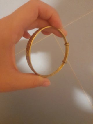 Bracciale rigido color oro