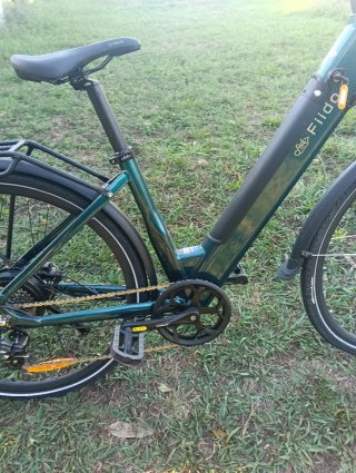 Bicicleta Eléctrica de Paseo Fiido C11