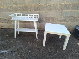 Set de 2 Mesas Blancas: Baja y Jardinera