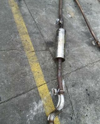 Silenciador peugeot 235063 3008 hibrido hybrid 225