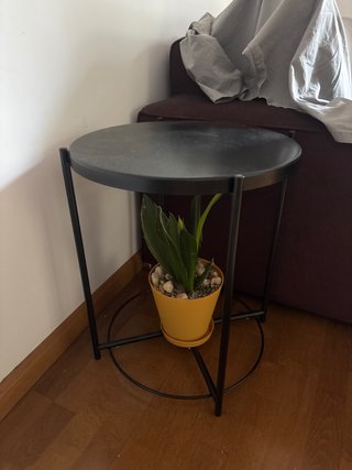 Mesa auxiliar IKEA Gladom negra