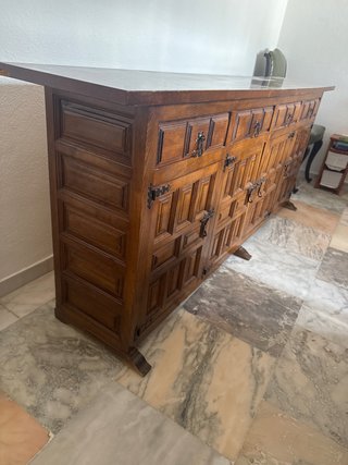 Taquillón de madera antiguo