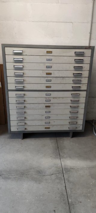 Cassettiera industriale vintage