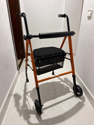 Andador con Asiento y Cesta en Zaragoza