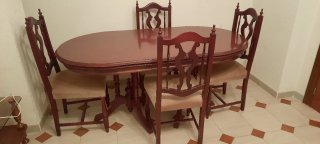 Mesa Clásica Extensible y 6 Sillas
