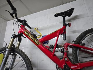 Bicicleta MTB Cannondale Super V Series