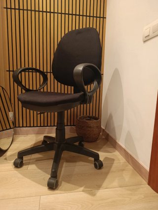 Silla de escritorio negra