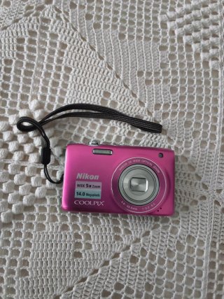 Cámara Digital Nikon Coolpix Rosa