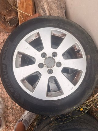 4 Llantas Audi 16 pulgadas con neumáticos