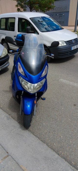 Suzuki Burgman 125 Azul
