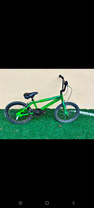 Bicicleta BMX Verde