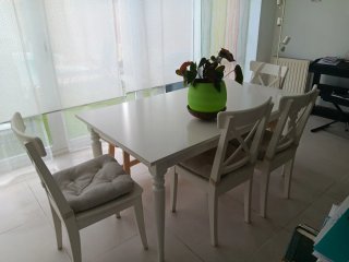 Conjunto Comedor Ikea: Mesa, 4 Sillas y Banco