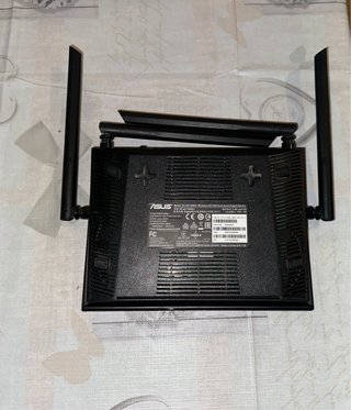 Router Asus RT-AC1200G+