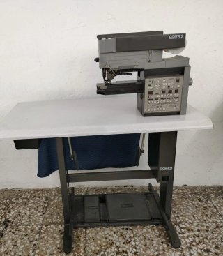 Máquina de doblar industrial COM52 Sagitta.
