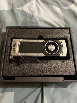 Tarjeta Gráfica NVIDIA GTX 780Ti Founders Edition
