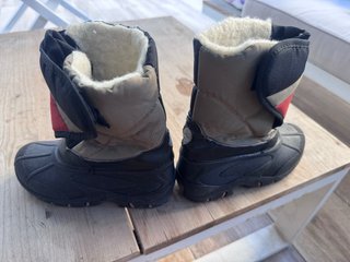 2 Pares de Botas de Nieve para Niños