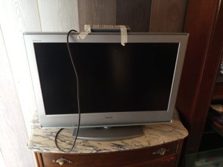 Televisión Sony Bravia con mando