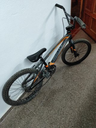 Bicicleta BMX Monti 139 Race