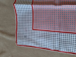 Pañuelo Pertegaz Cuadros Rojo y Negro