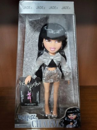 Muñeca Bratz Jade Charmz