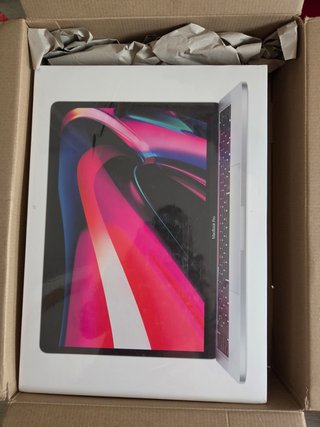 MacBook Pro 13 precintado factura y garantia