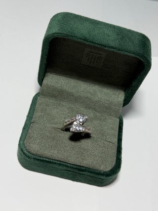 Anillo de Plata con Piedras
