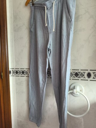 Pantalón Gris con Cordón