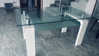 Mesa de Comedor con Sobre de Cristal