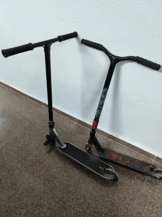 2 Patinetes Scooter para Niño , los dos son 25 e.