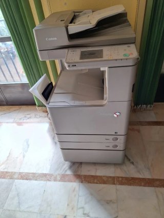 Fotocopiadora Canon C2020i