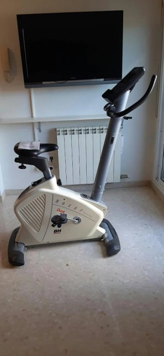 Bicicleta Estática BH Nexor Dual Peso máx 130K