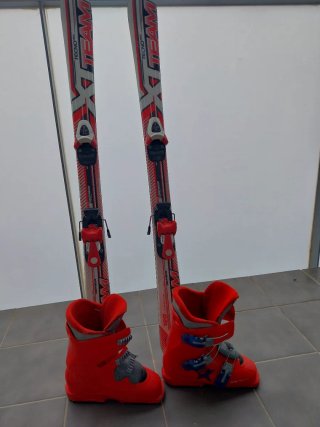 Esquís TecnoPro 120cm y Botas Salomon Talla 25