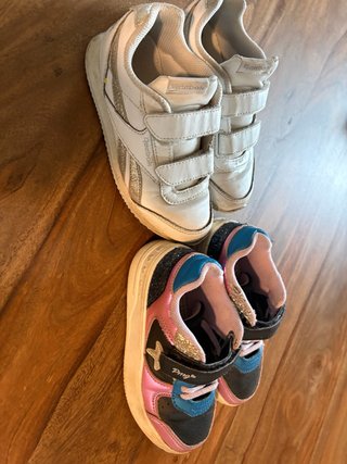 2 Paia di Scarpe da Ginnastica Taglia 29