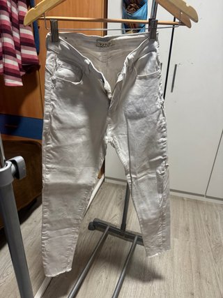 Pantalón vaquero blanco