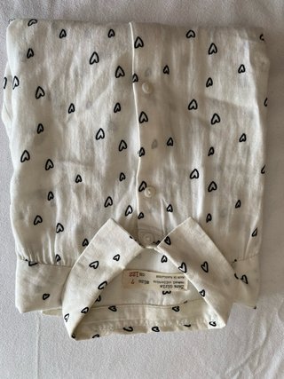 Camisa Zara Girls Blanca con Corazones negros