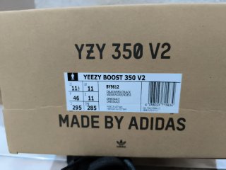 adidas Yeezy Boost 350 V2 Core Black Red