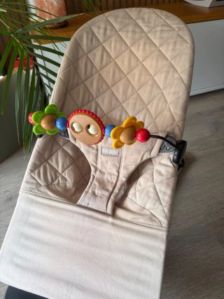 Hamaca BabyBjörn con Juguete
